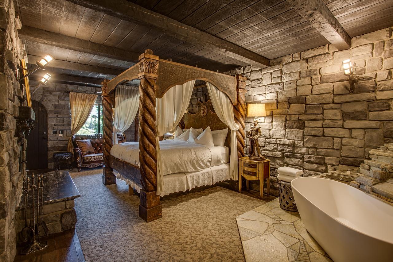 Storybook Riverside Inn Leavenworth Esterno foto